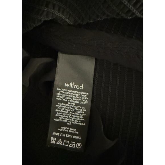 Wilfred Aritizia Black Long Sleeve Blouse Size Small - Picture 7 of 8